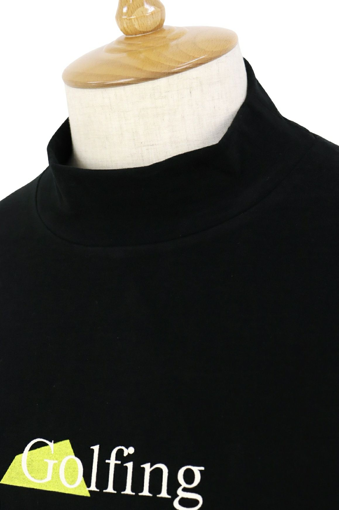 サルベージのハイネックシャツ