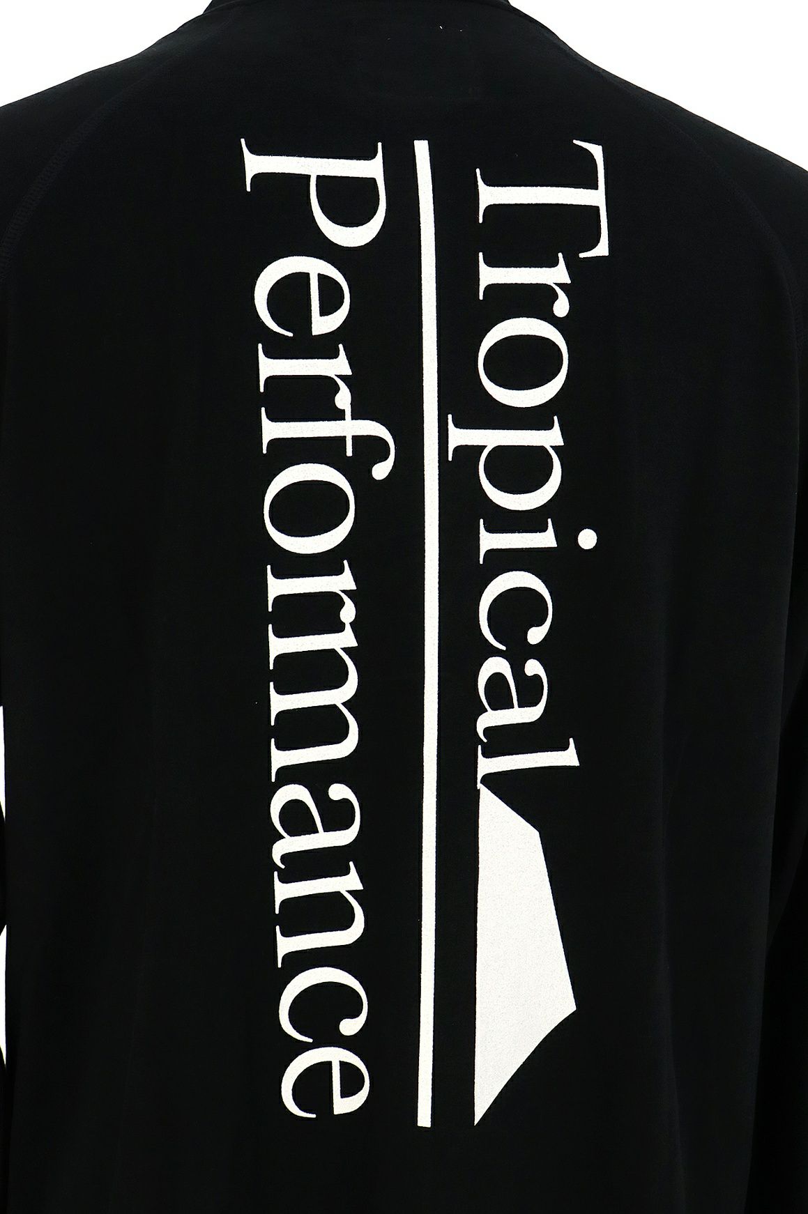 サルベージのハイネックシャツ