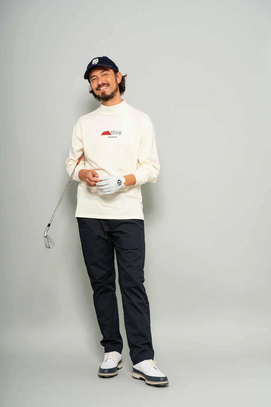 サルベージのハイネックシャツ