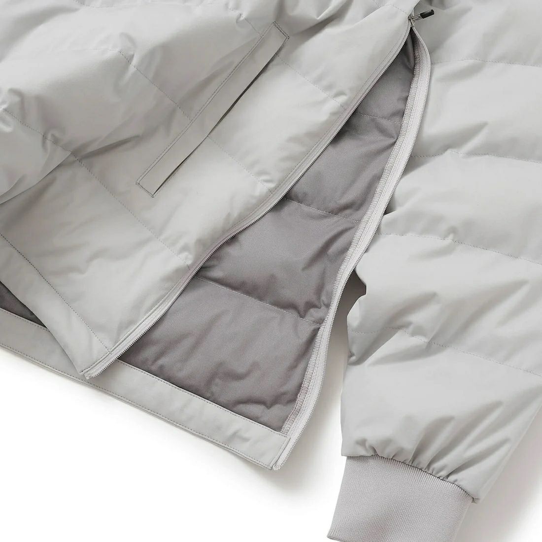 ヴィトゥエルブのブルゾン