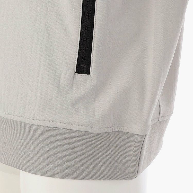 ブリーフィングのブルゾン