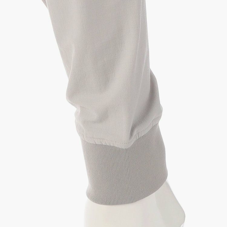 ブリーフィングのブルゾン