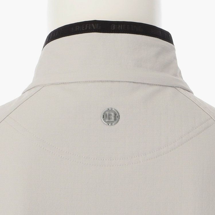 ブリーフィングのブルゾン