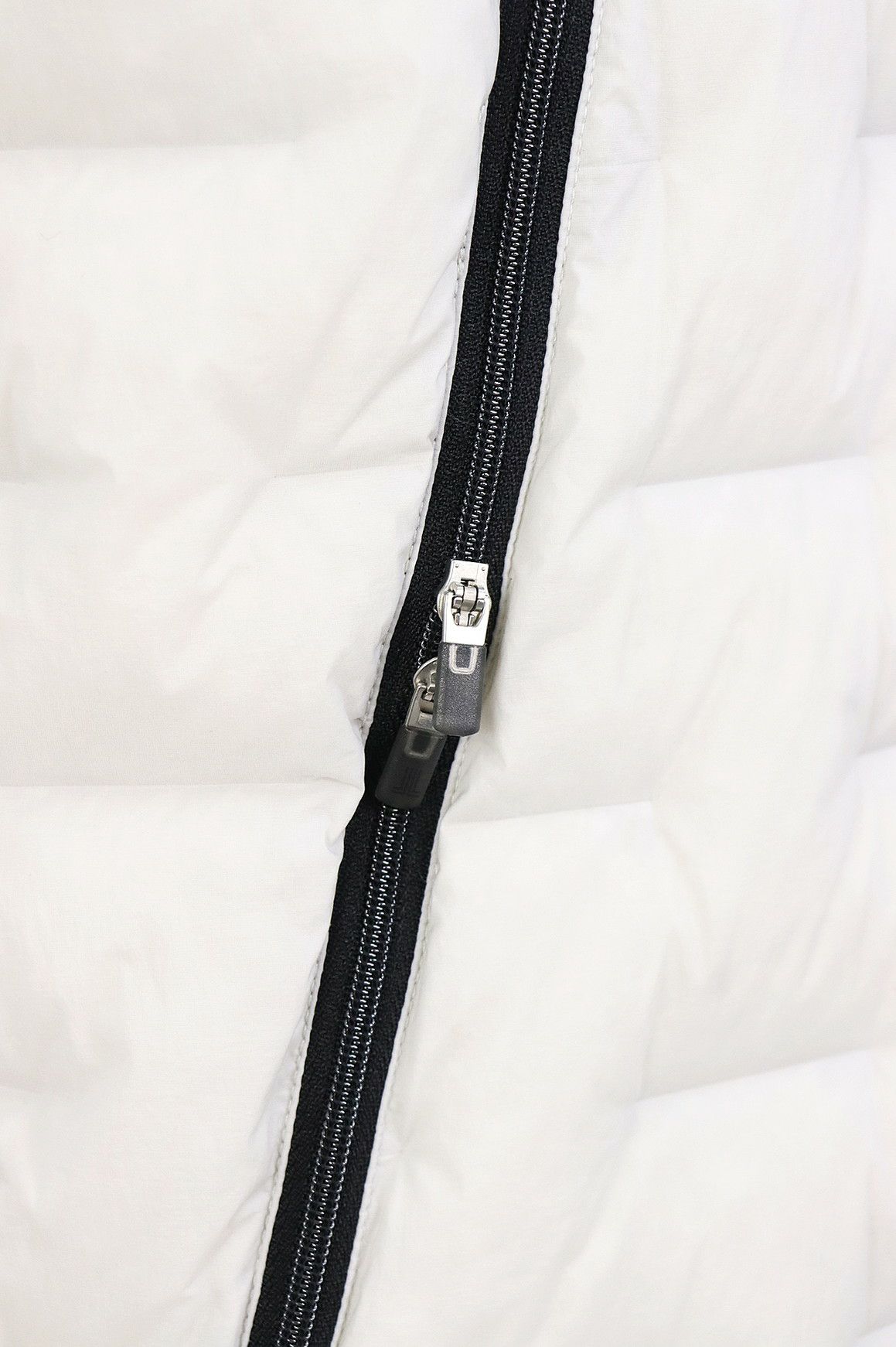 ランバンスポール日本正規品のブルゾン