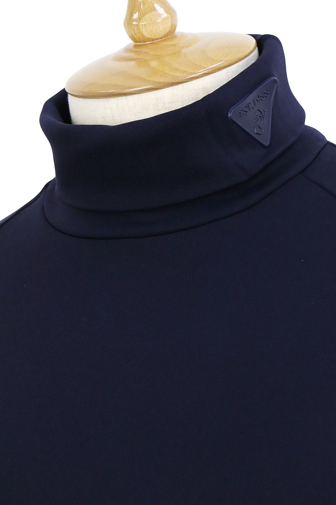 ゾーイのハイネックシャツ