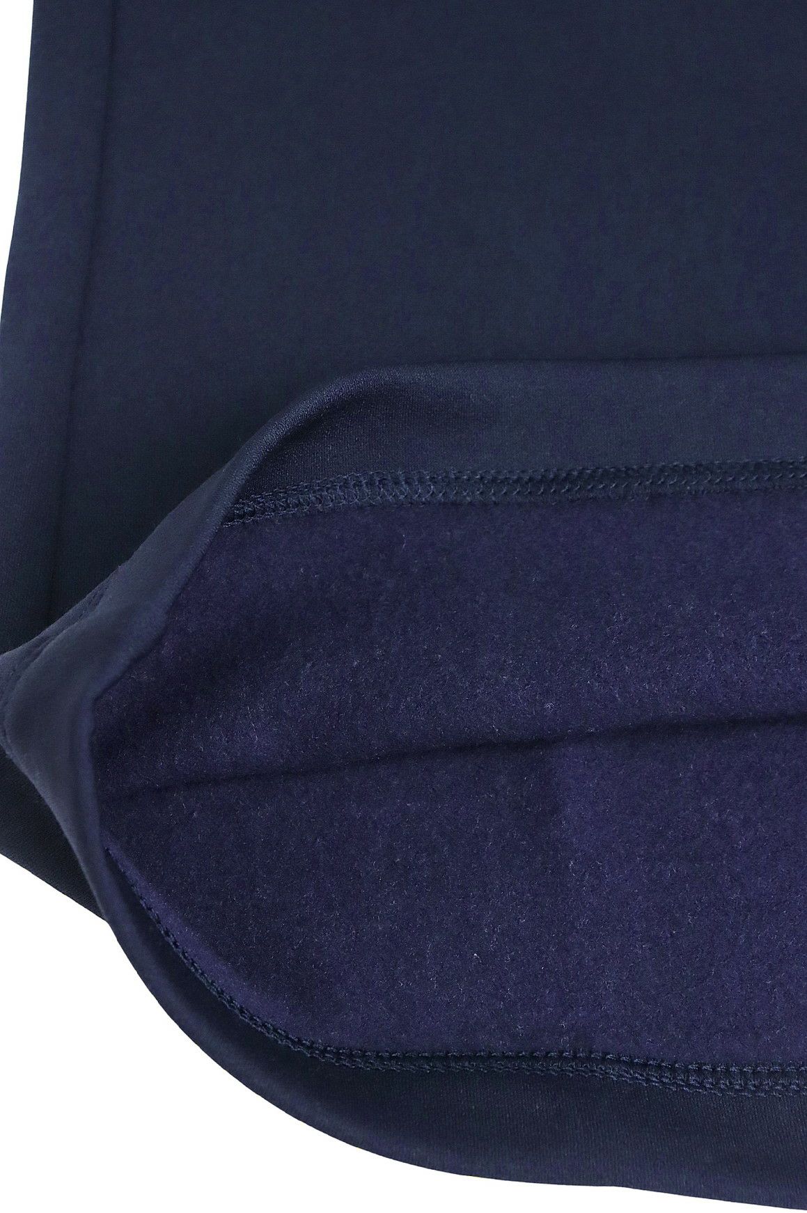 ゾーイのハイネックシャツ