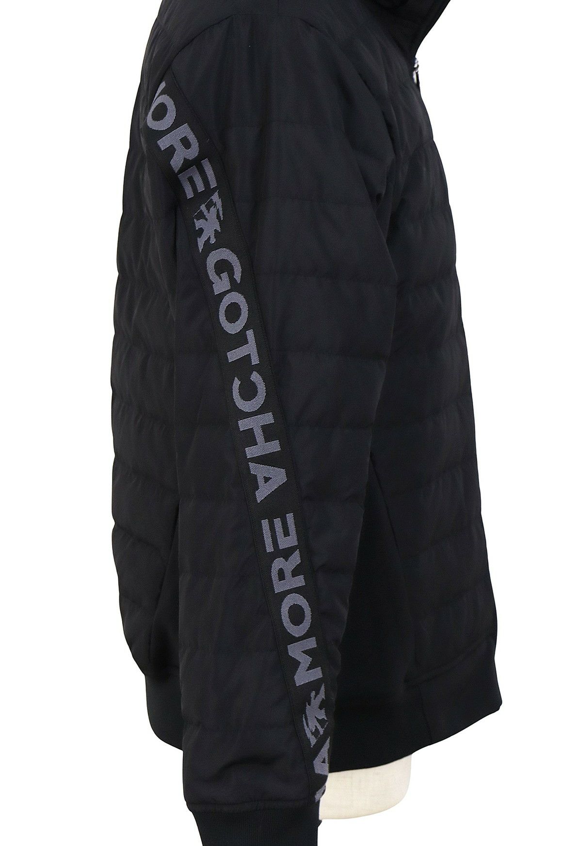 ガッチャゴルフのブルゾン