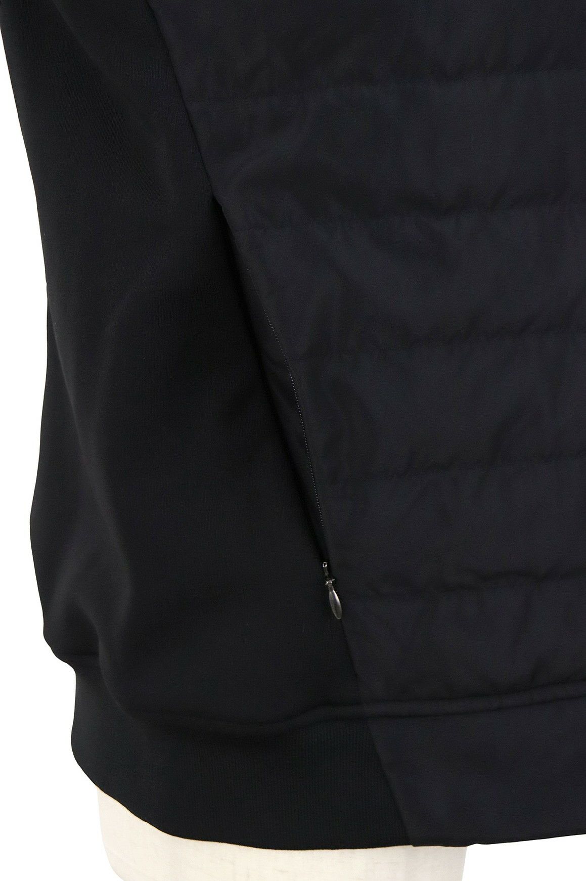 ガッチャゴルフのブルゾン