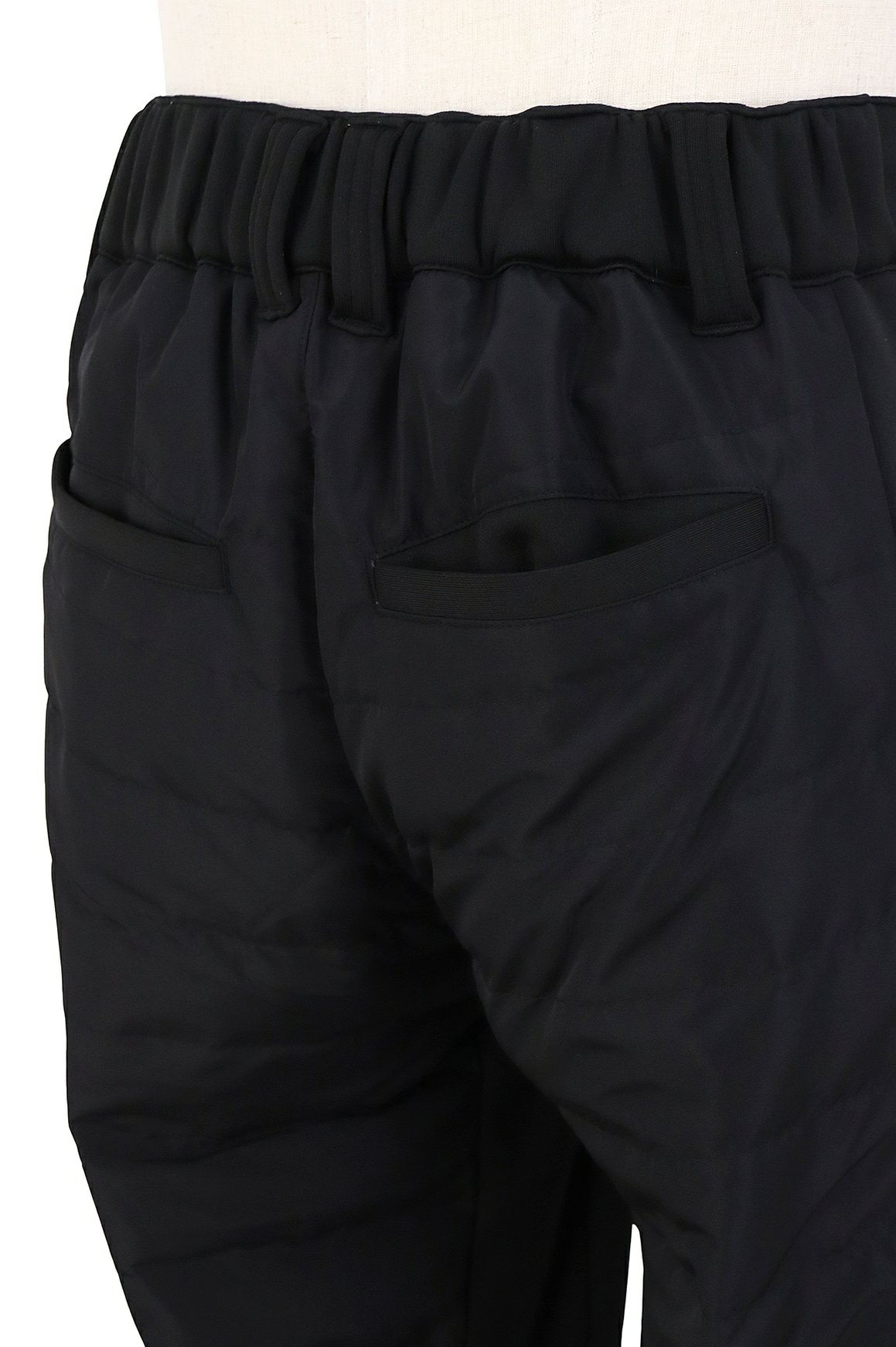 ガッチャゴルフのロングパンツ