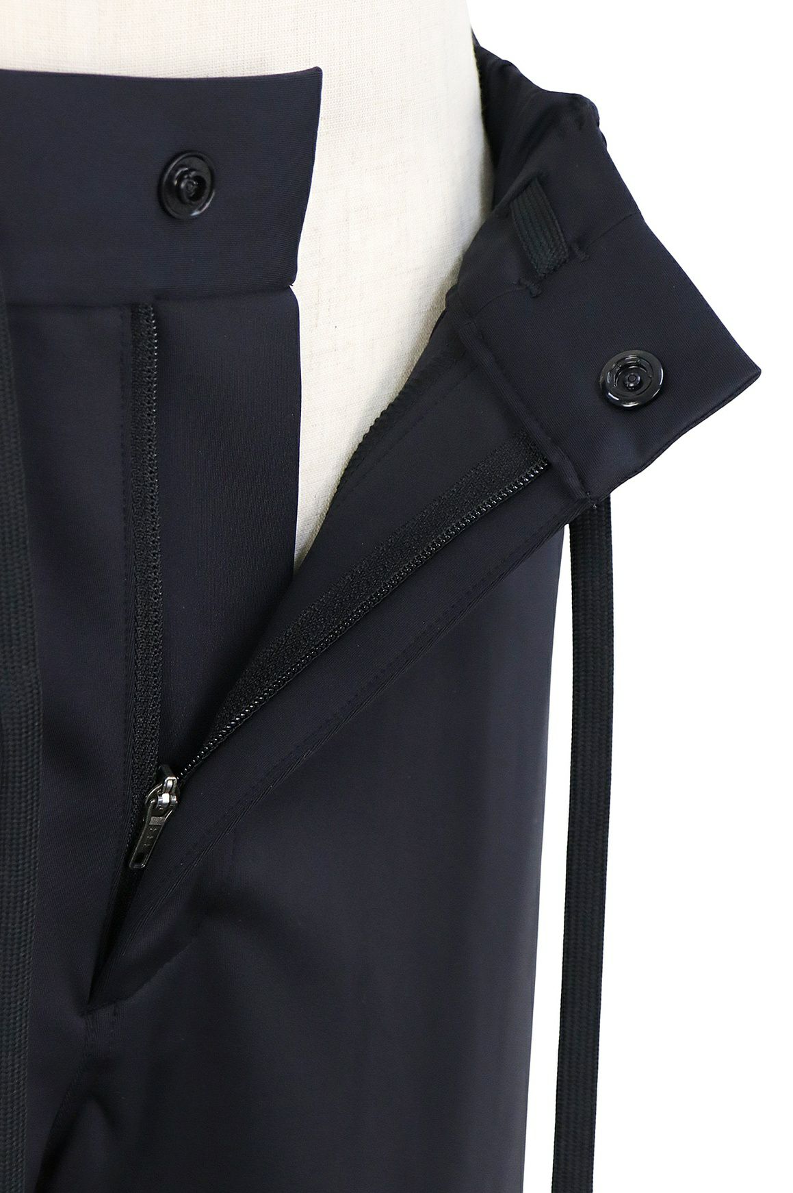 ケースリービーゼロのロングパンツ