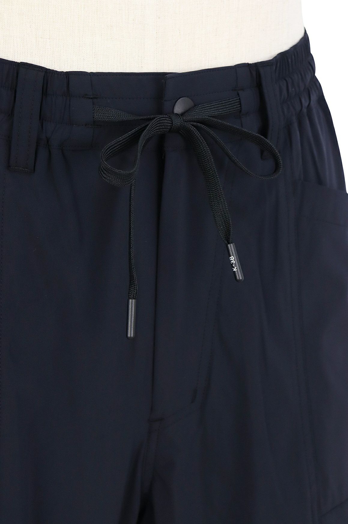 ケースリービーゼロのロングパンツ