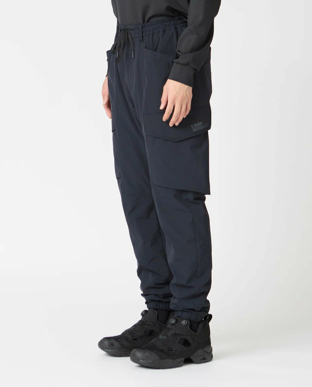 ケースリービーゼロのロングパンツ