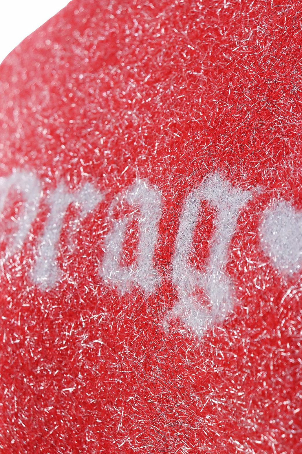 ダンスウィズドラゴンのニットパーカー