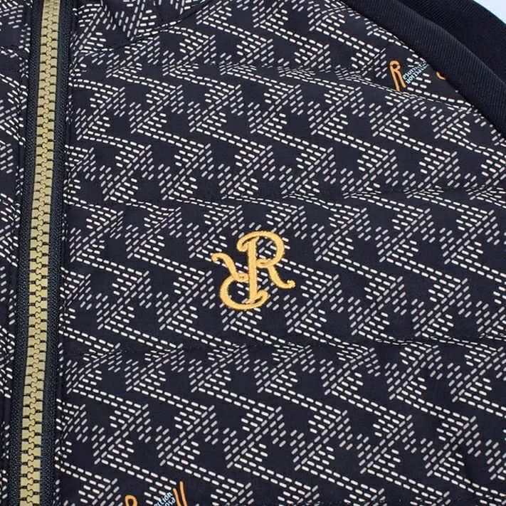 レザレクションのブルゾン