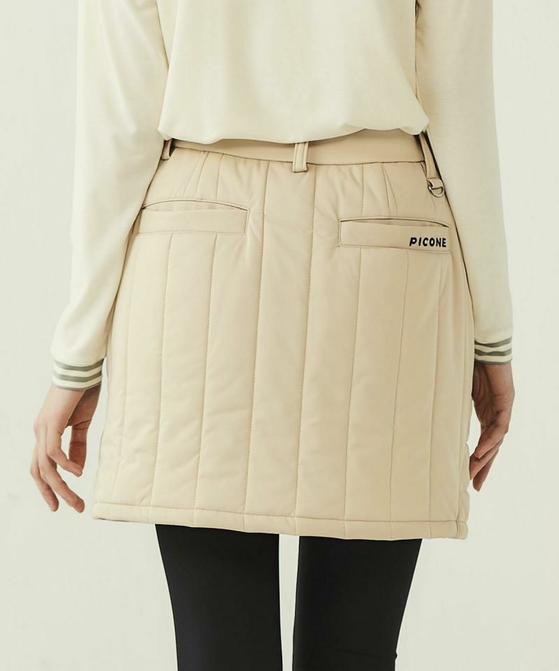 ピッコーネクラブのスカート