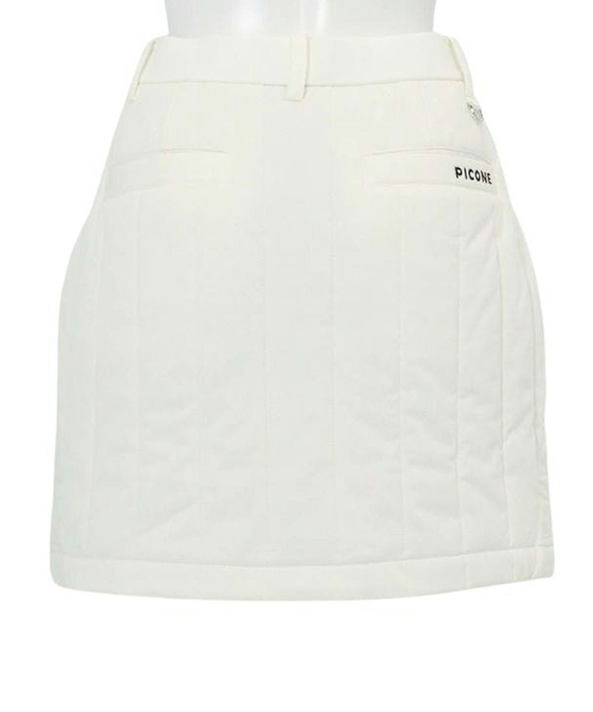 ピッコーネクラブのスカート
