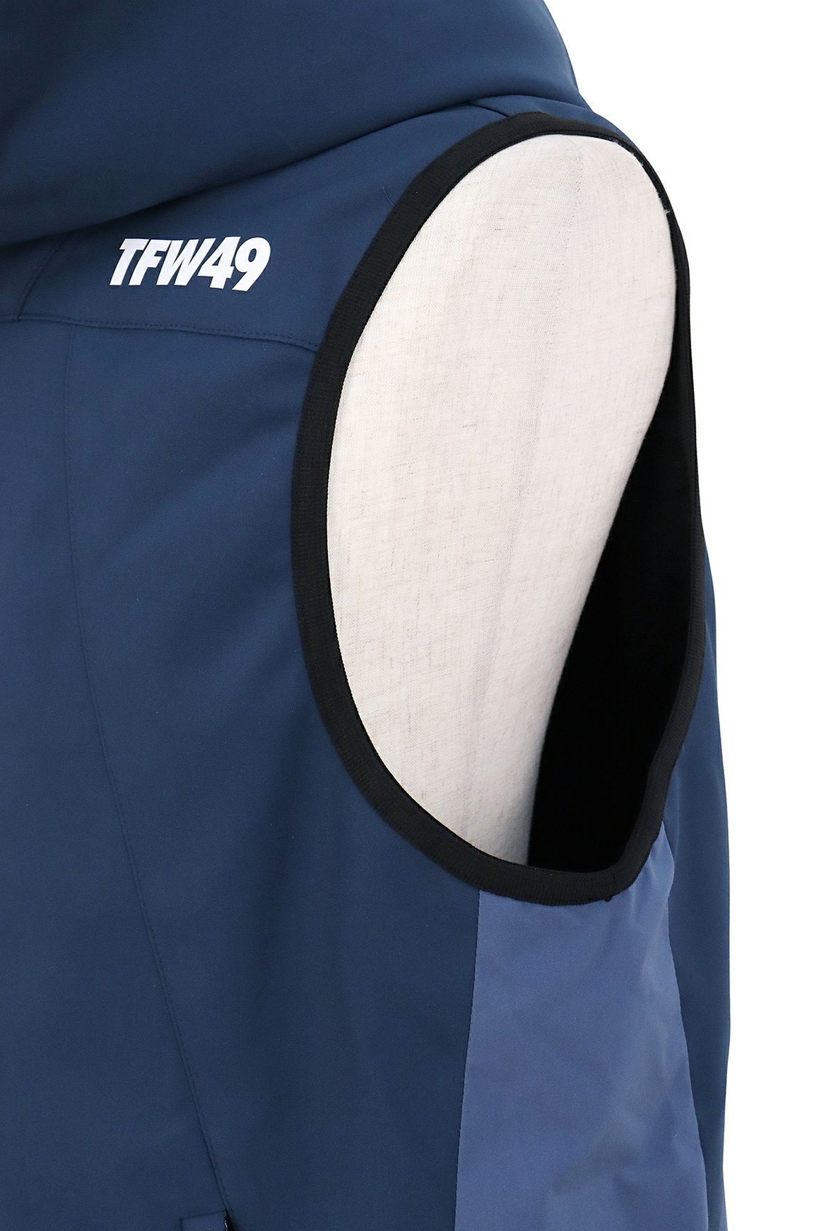 ベスト メンズ ティーエフダブリュー フォーティーナイン TFW49 2025