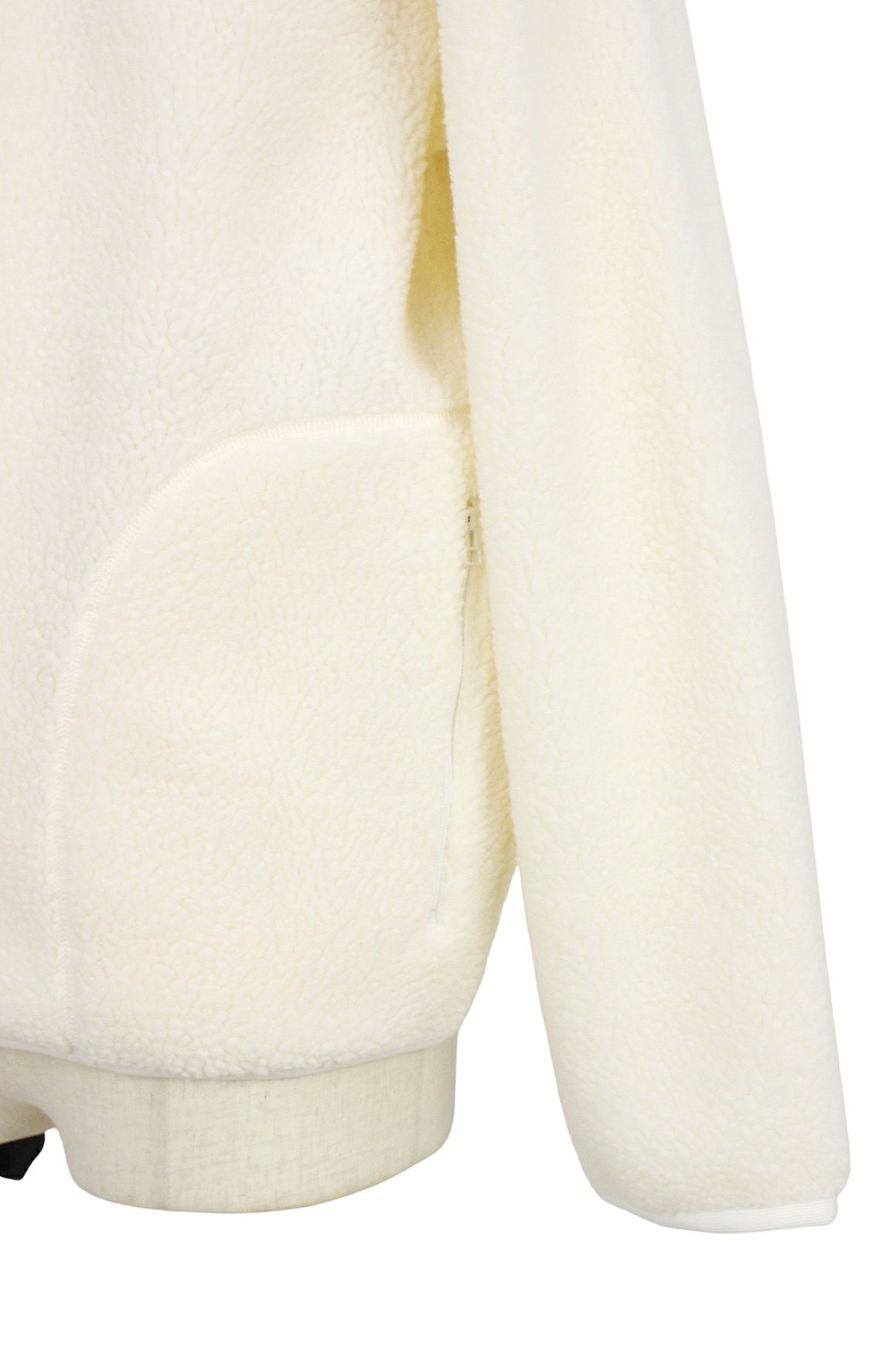 ピッコーネクラブのブルゾン