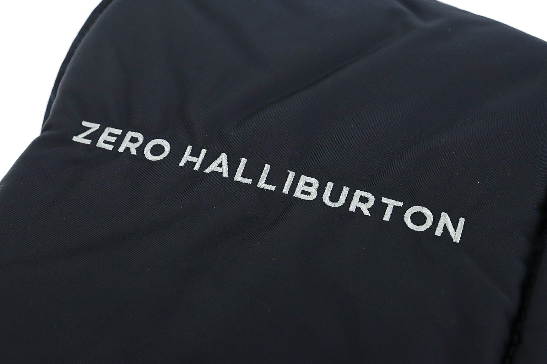 ゼロハリバートンゴルフのアイアンカバー