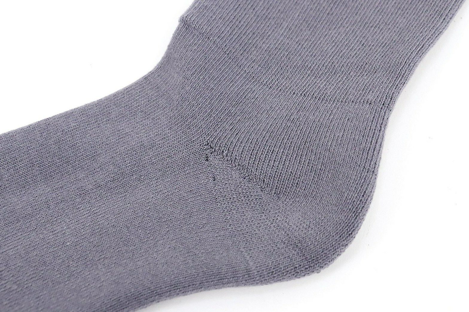 セシルマクビーグリーンのソックス