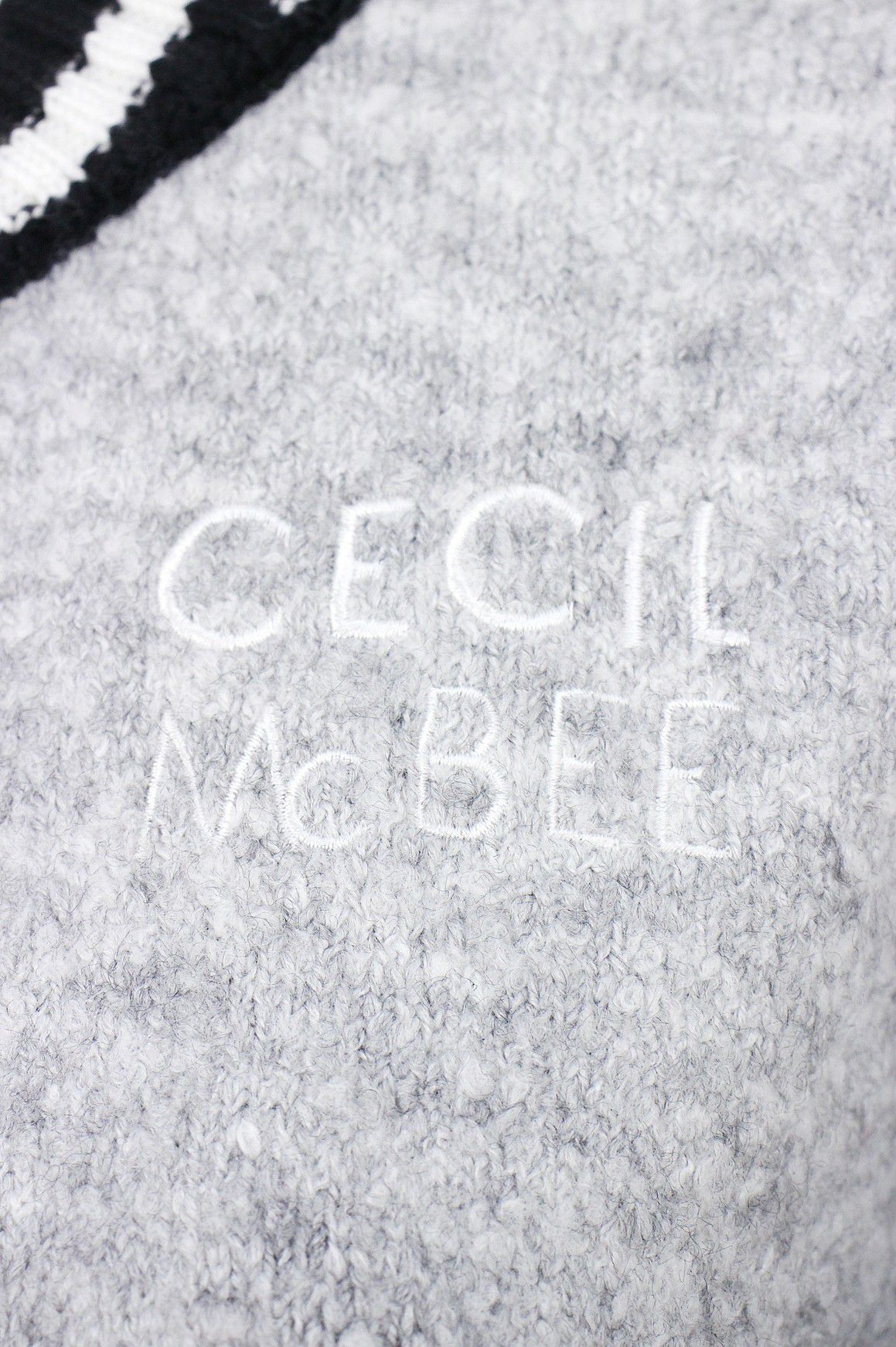 セシルマクビーのブルゾン