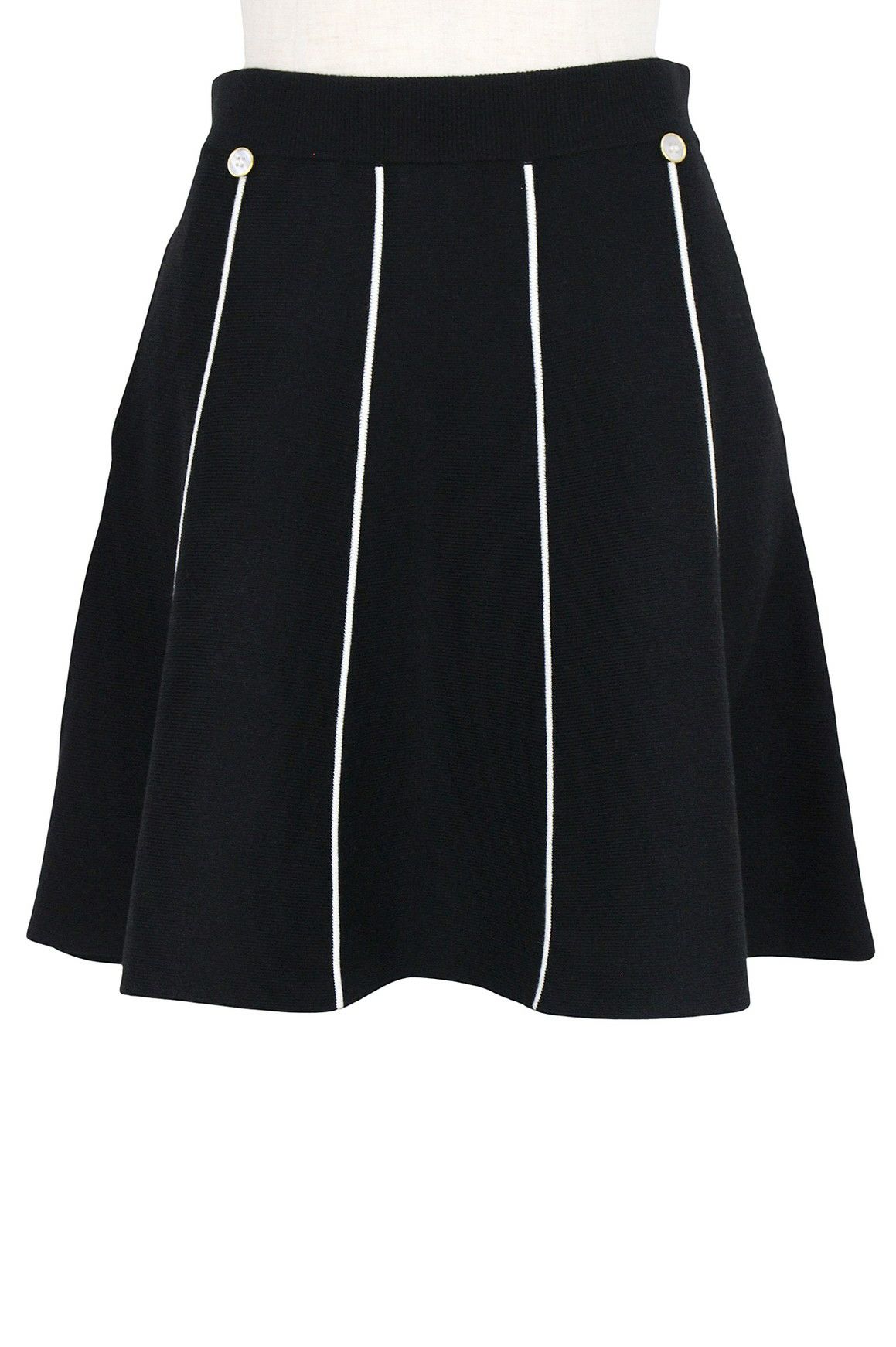 セシルマクビーのスカート