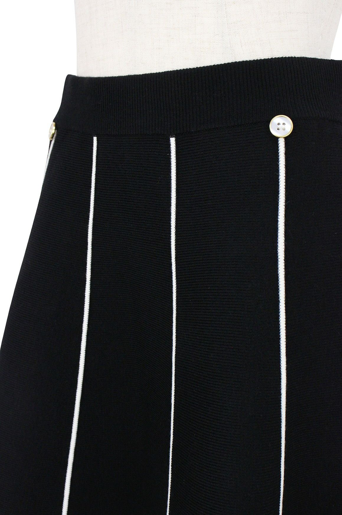 セシルマクビーのスカート