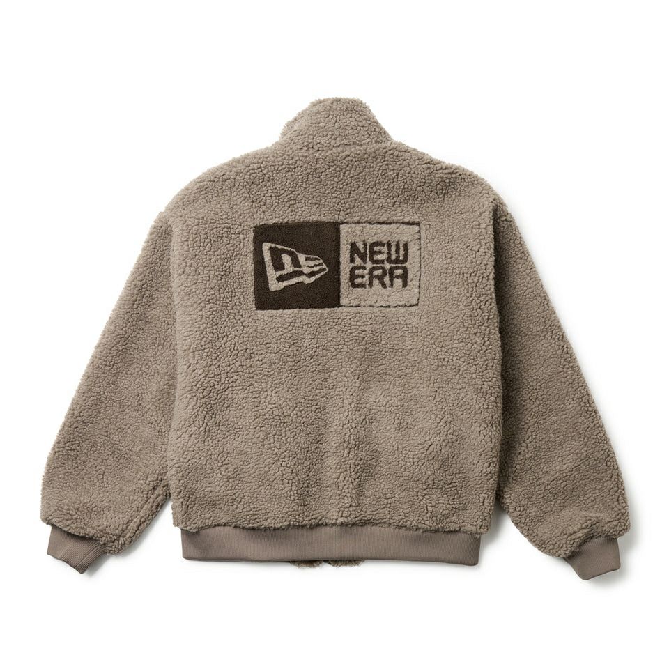 ニューエラのブルゾン