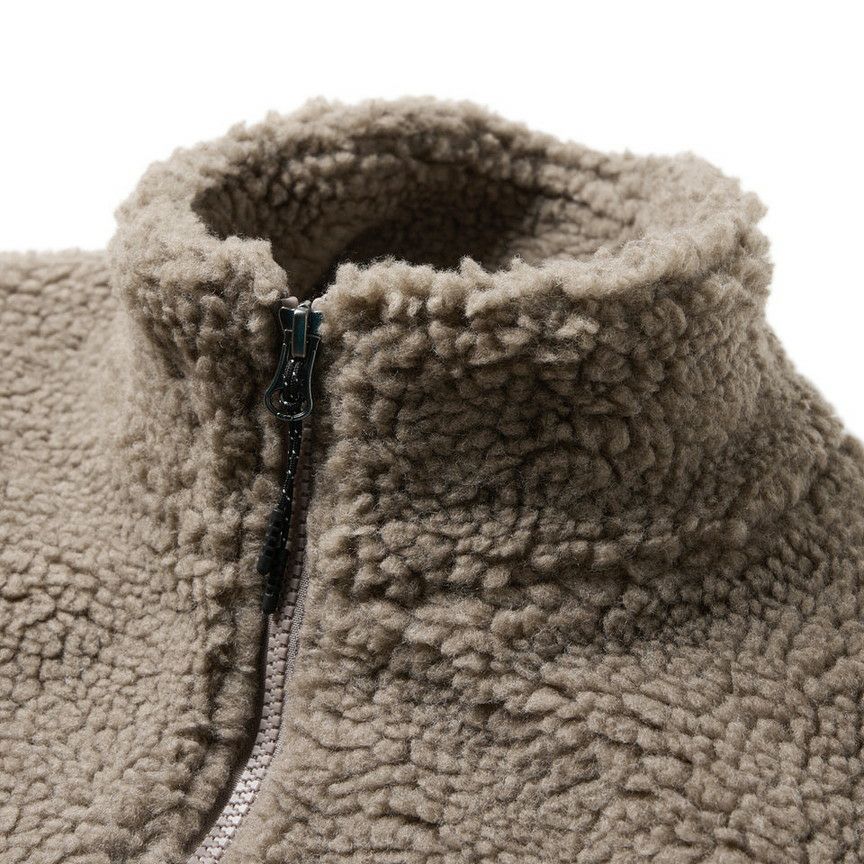 ニューエラのブルゾン