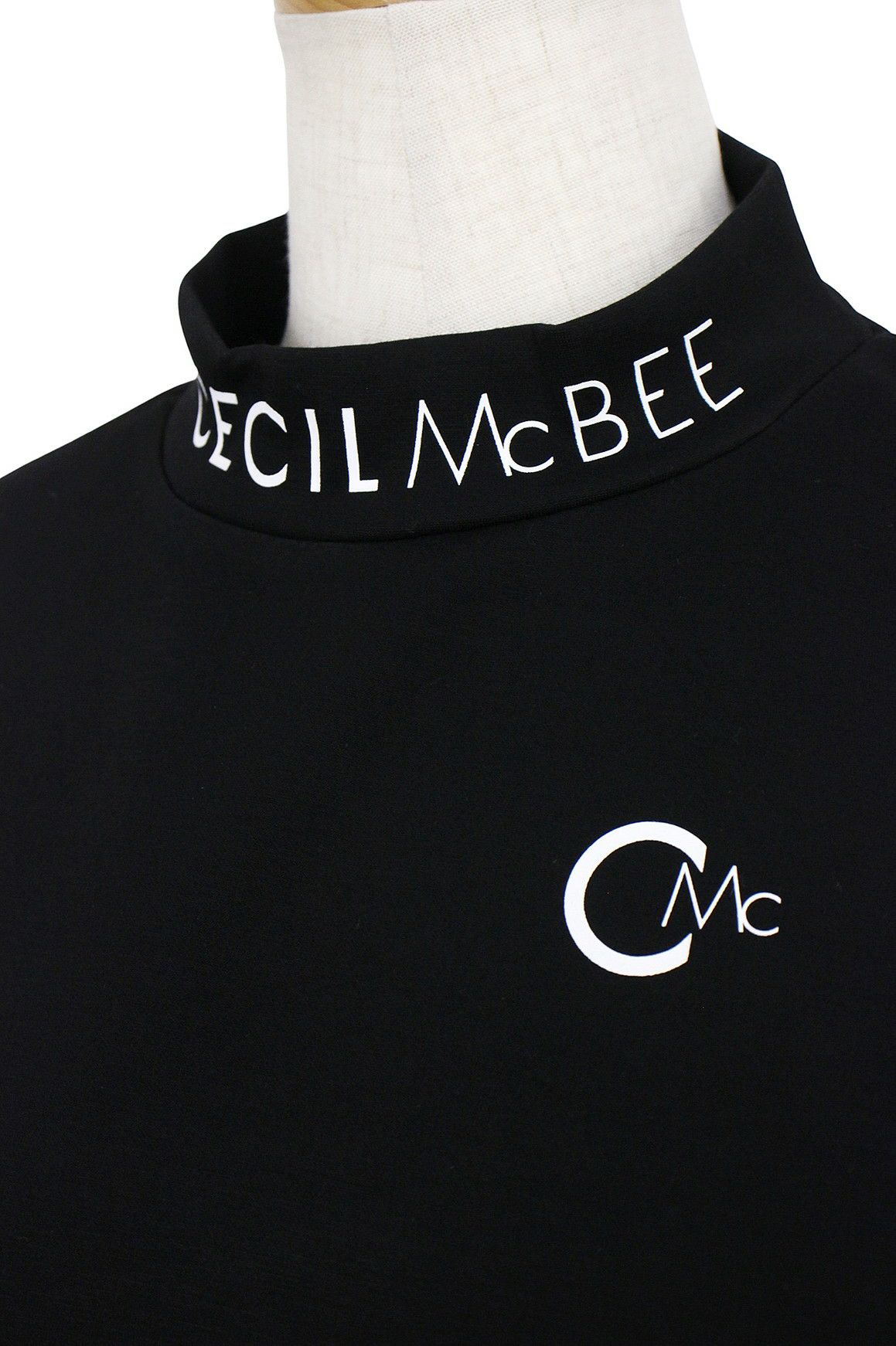 セシルマクビーのハイネックシャツ