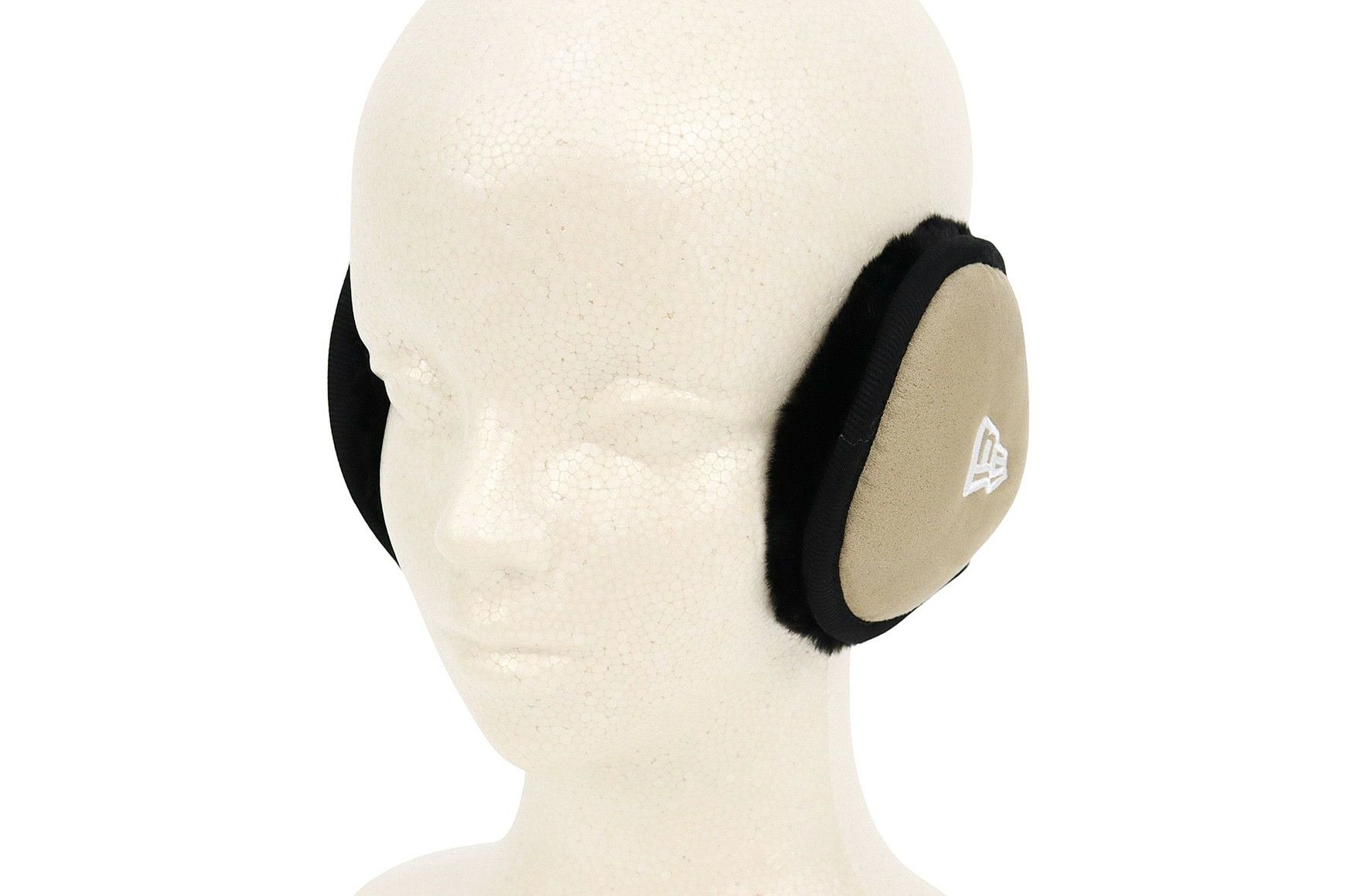 ニューエラ日本正規品のイヤーウォーマー