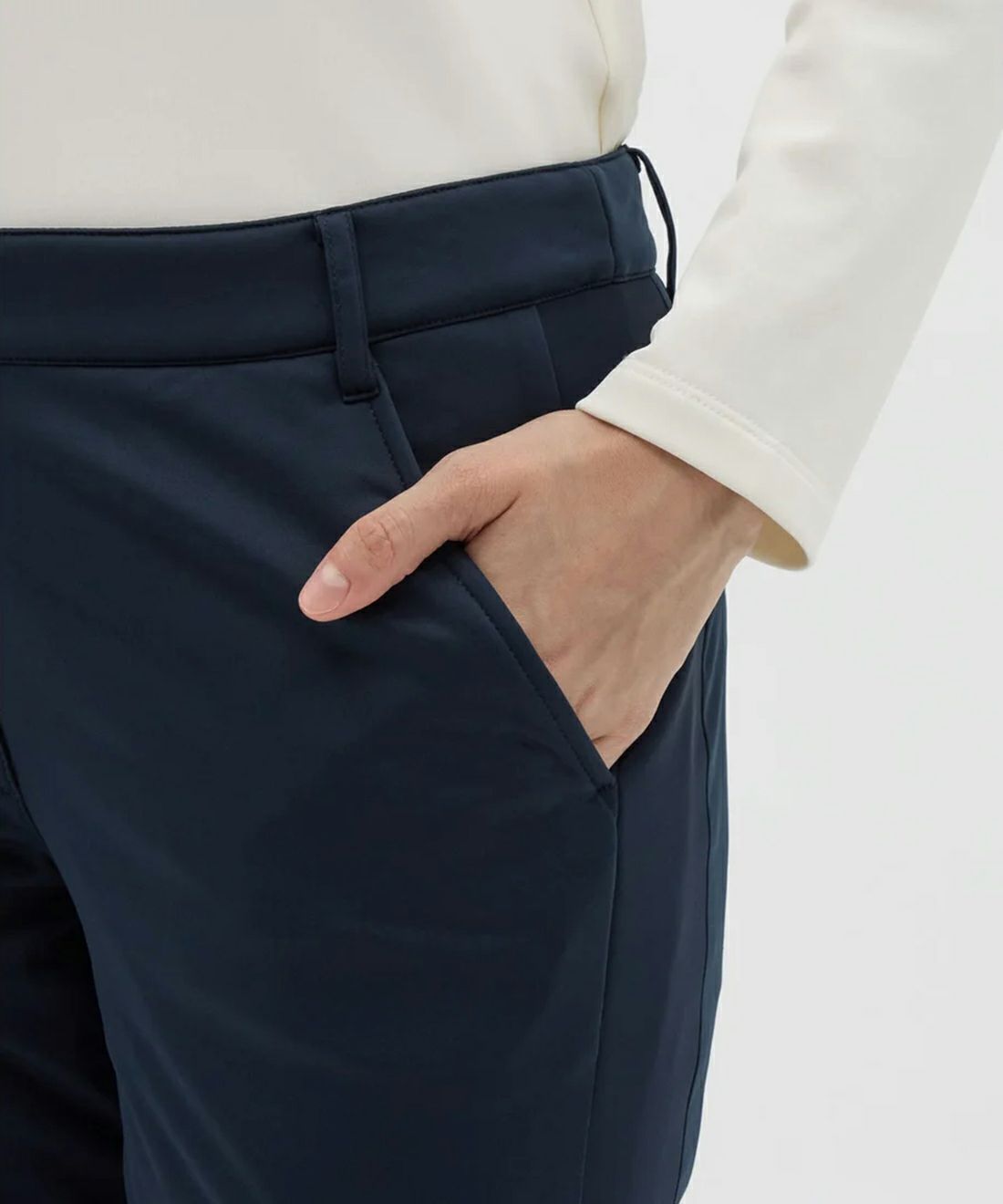 マンシングウェアのロングパンツ