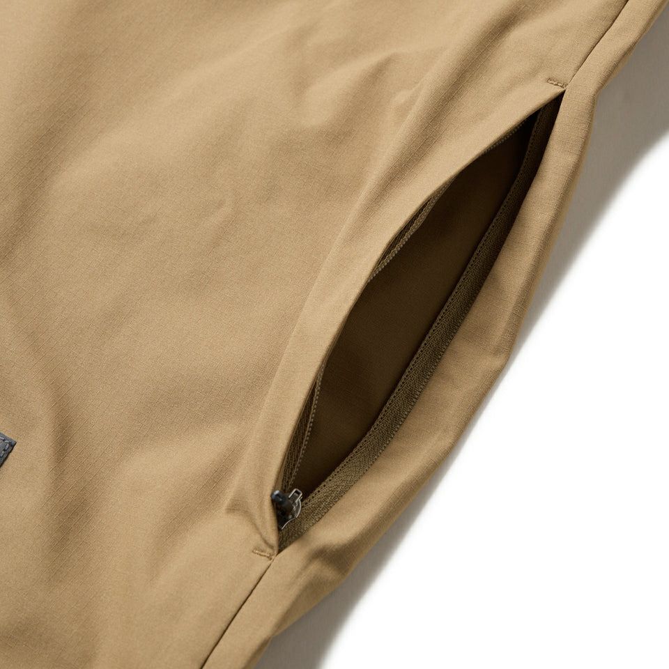 ニューエラのブルゾン