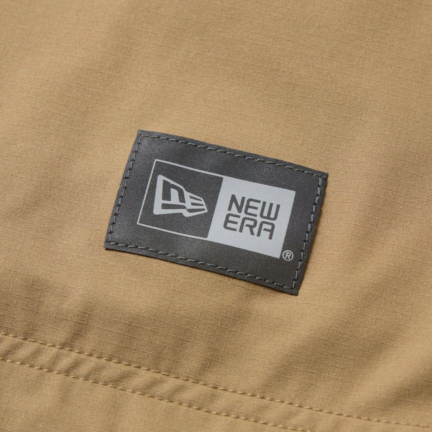 ニューエラのブルゾン