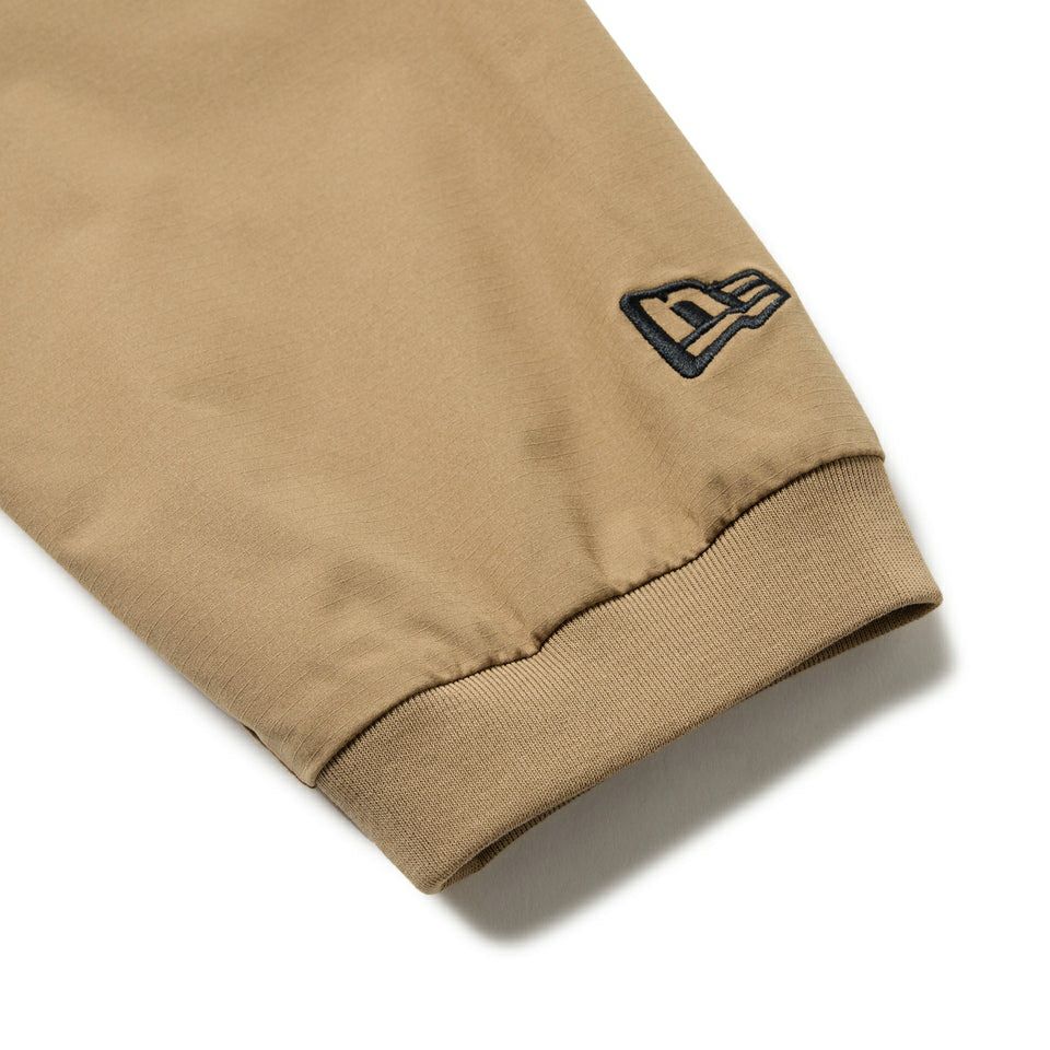 ニューエラのブルゾン