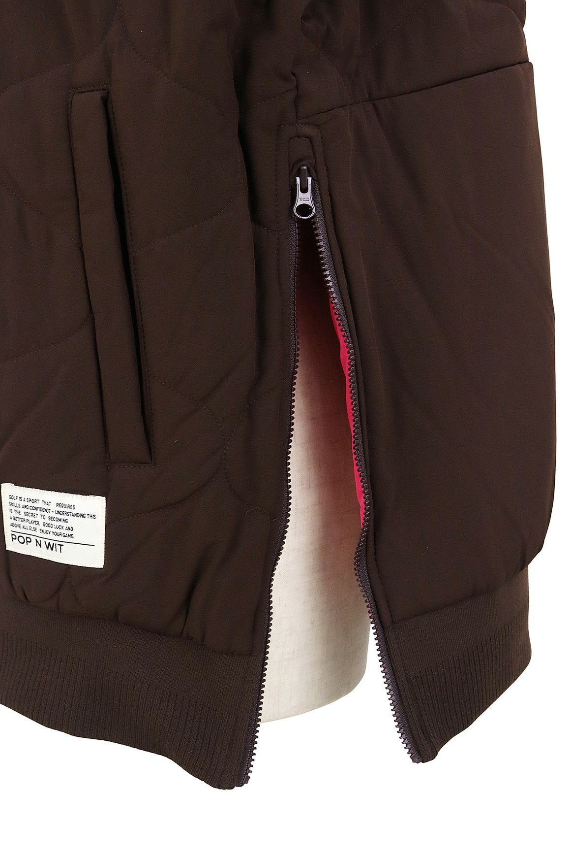 ピーダブリュサーキュラスのブルゾン