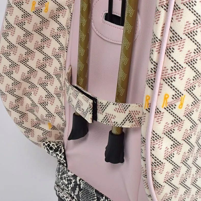 レザレクションのキャディバッグ