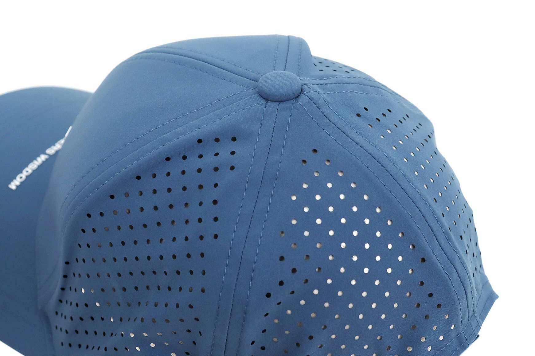 ティーエフダブリューフォーティーナインのキャップ