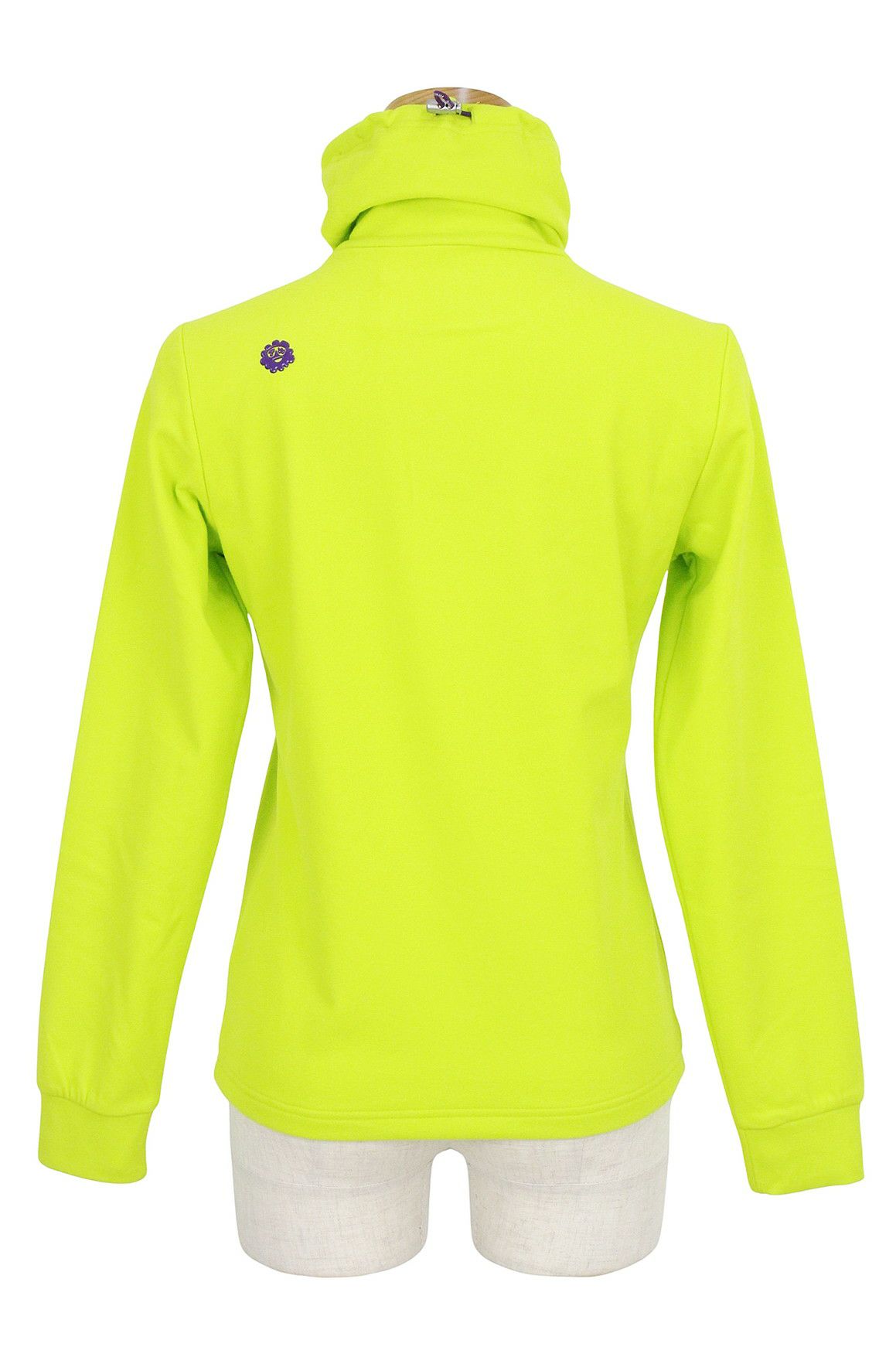 ピーダブリュサーキュラスのハイネックシャツ