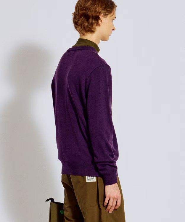 ピーダブリュサーキュラスのセーター