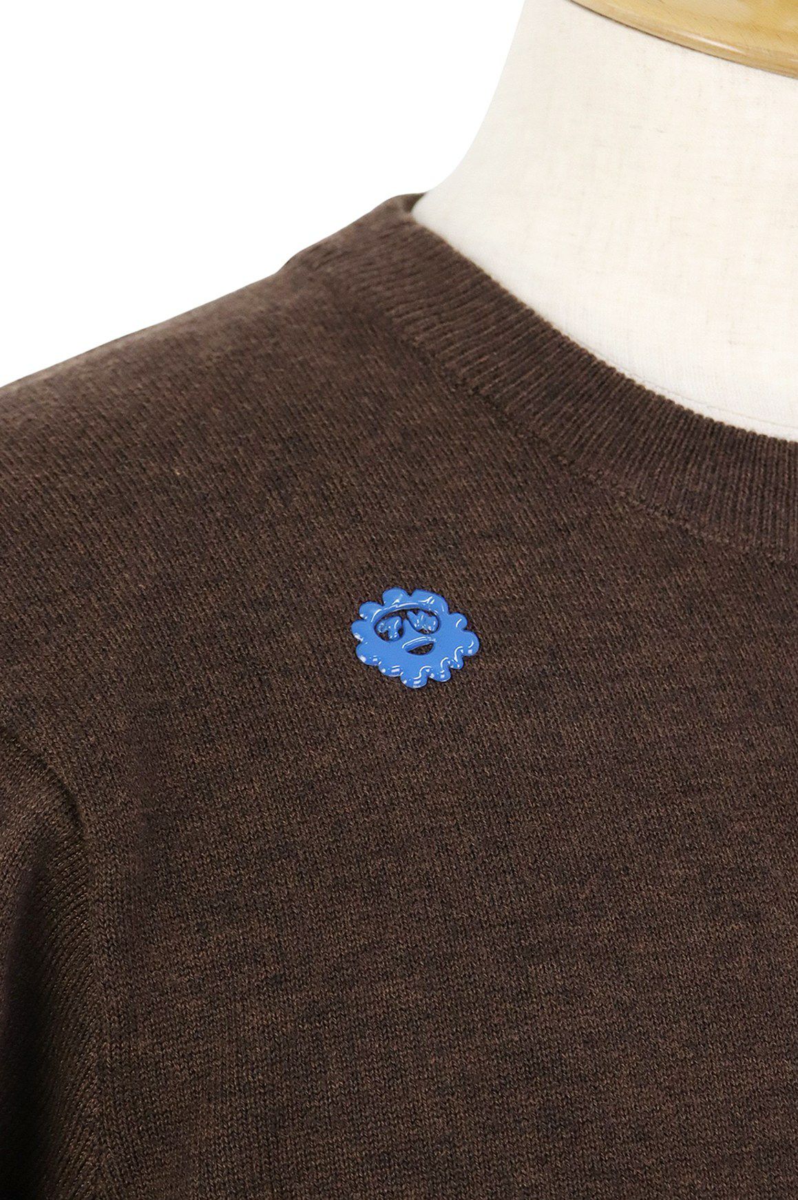 ピーダブリュサーキュラスのセーター