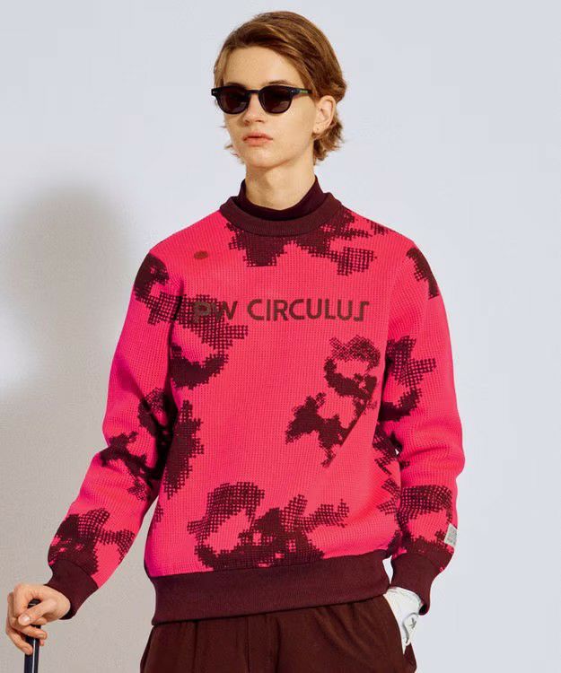 ピーダブリュサーキュラスのセーター