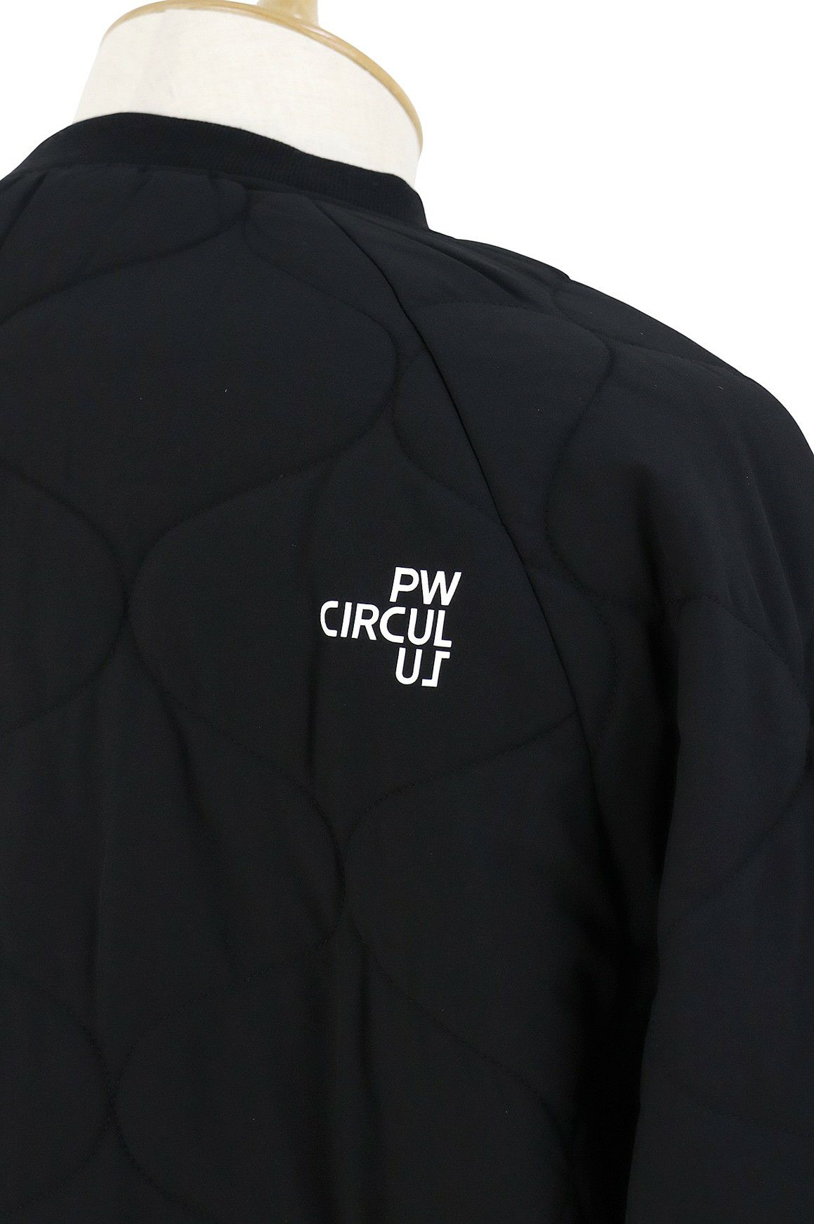 ピーダブリュサーキュラスのブルゾン