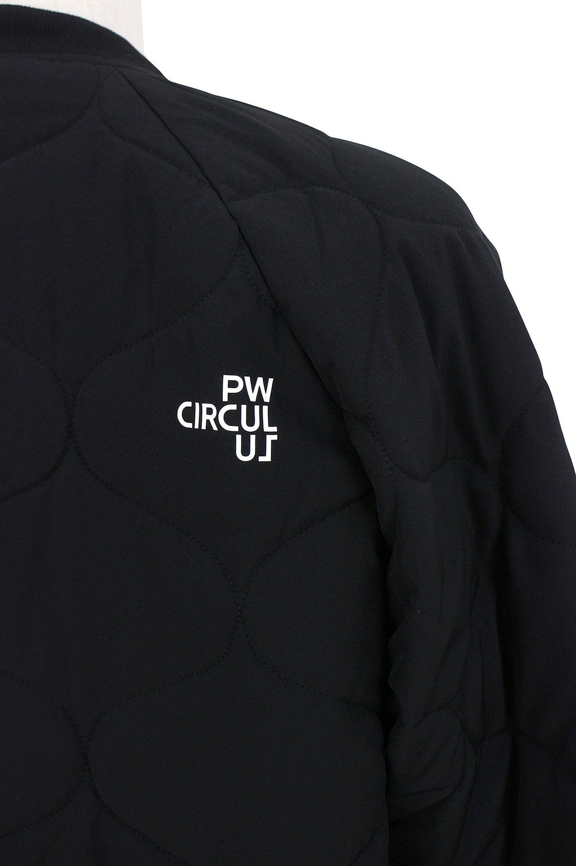 ピーダブリュサーキュラスのブルゾン