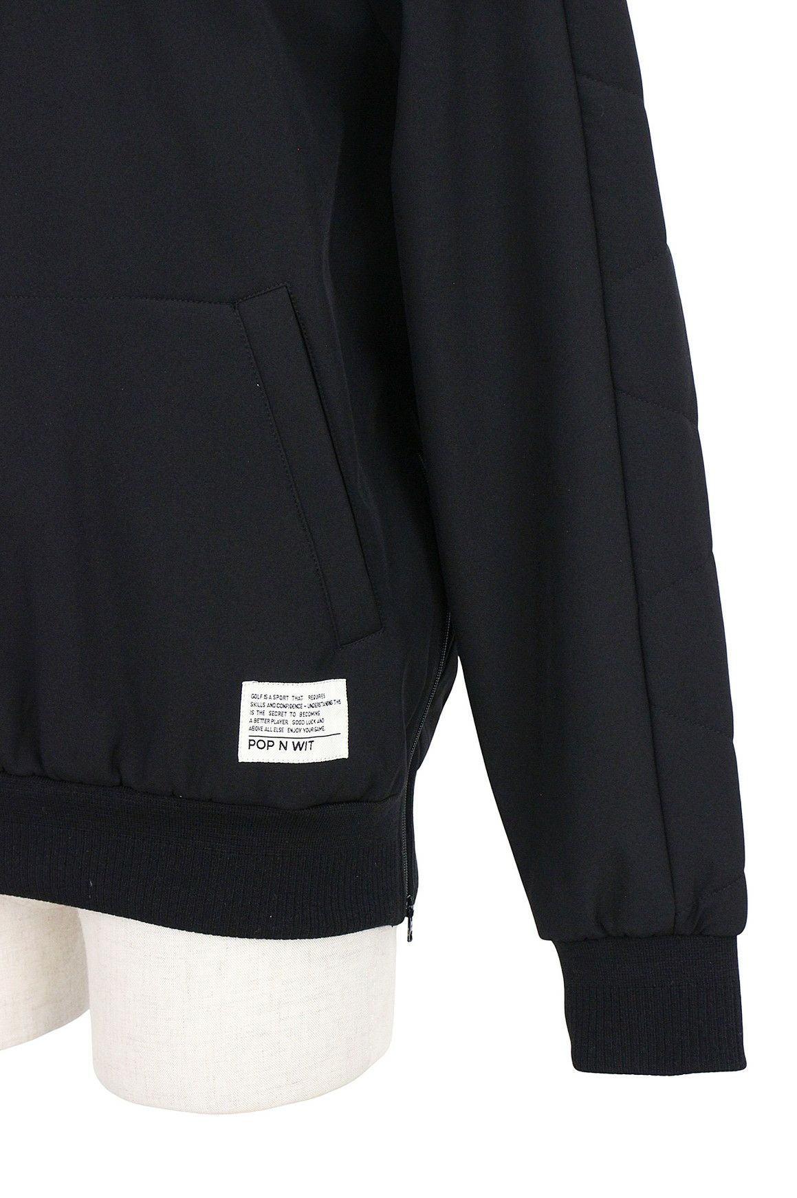 ピーダブリュサーキュラスのブルゾン