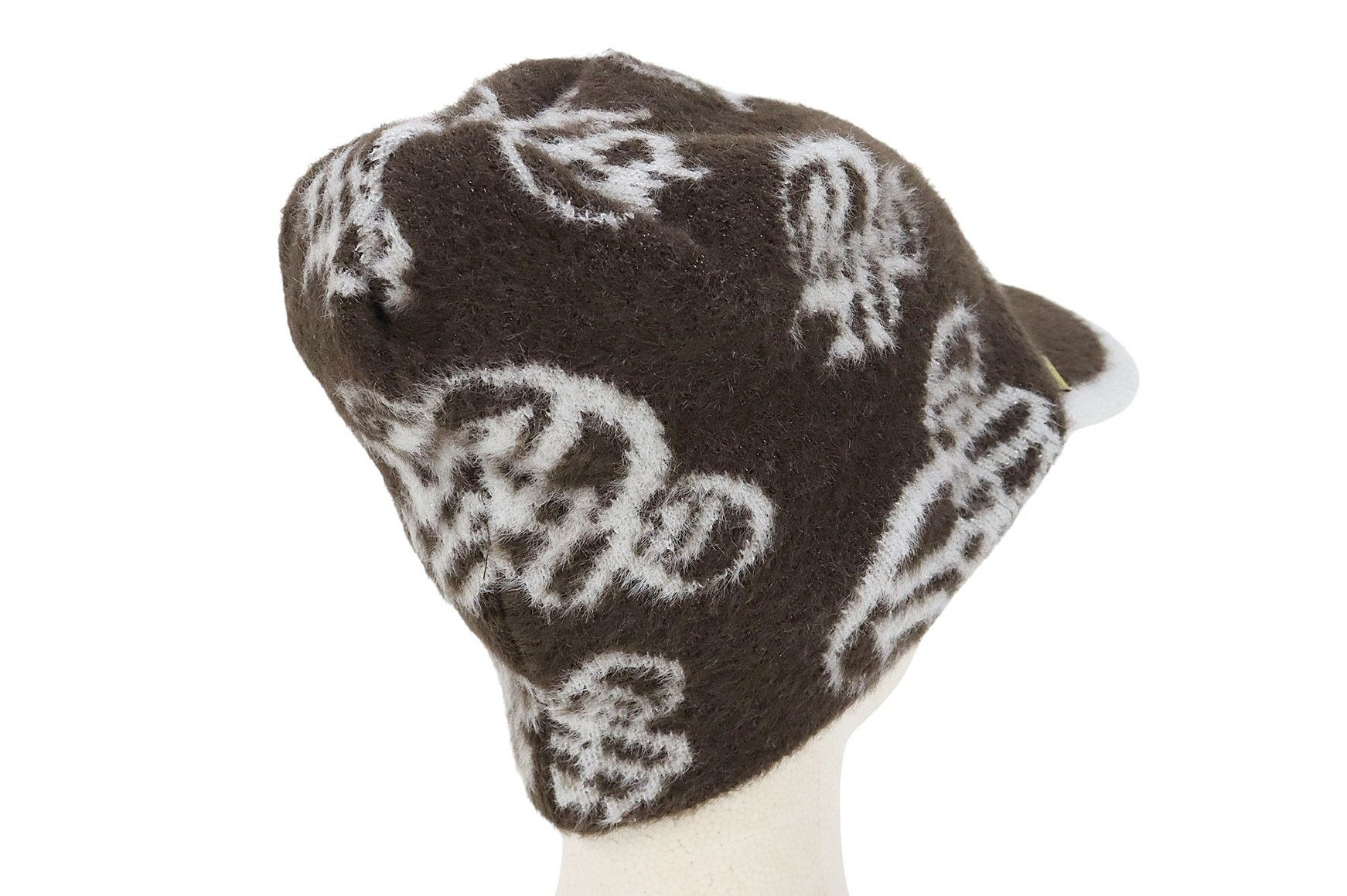 ダンスウィズドラゴンのキャップ