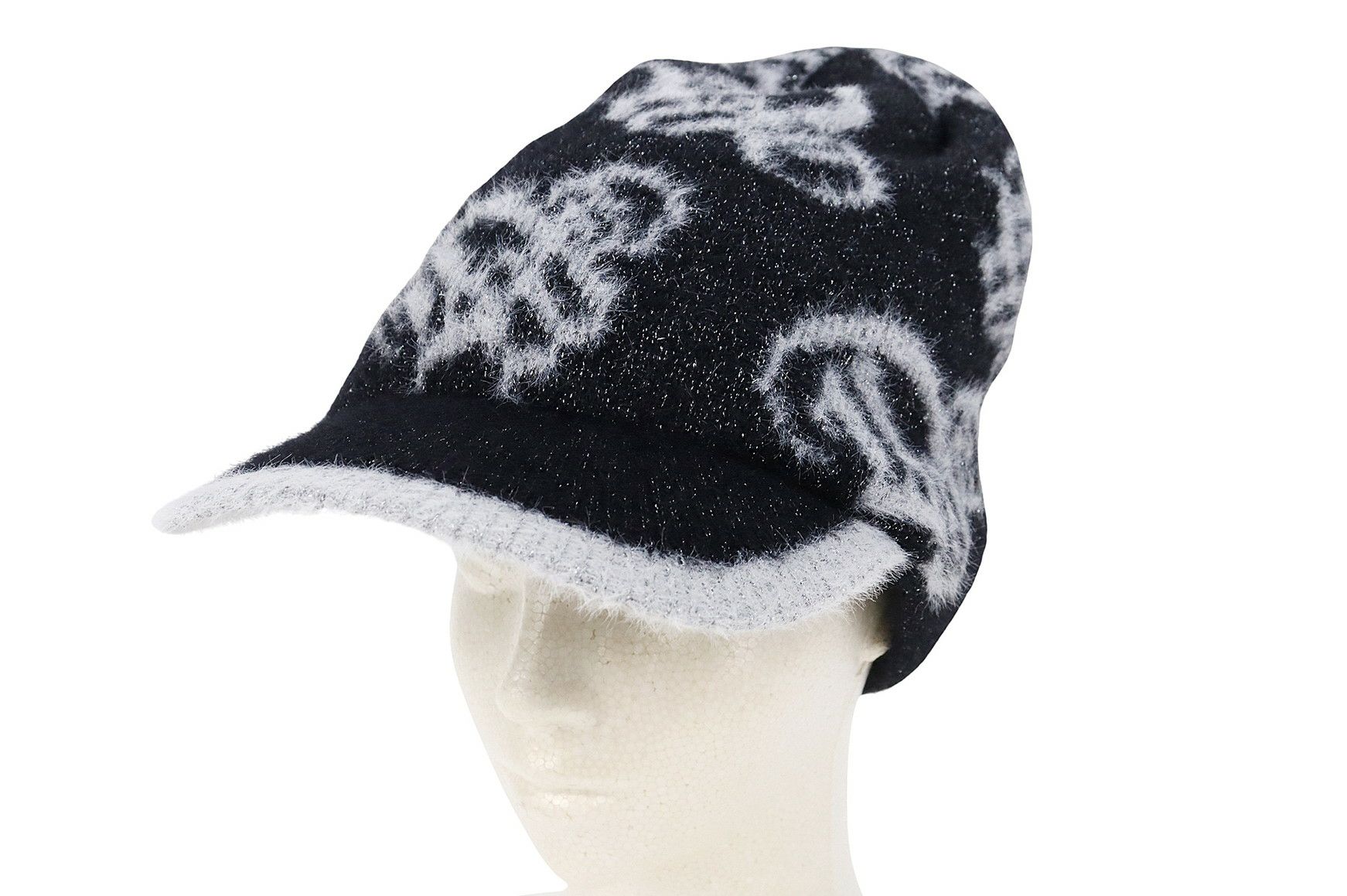 ダンスウィズドラゴンのキャップ