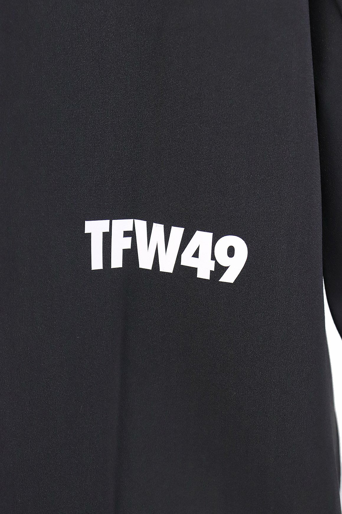 TFW49のパーカー