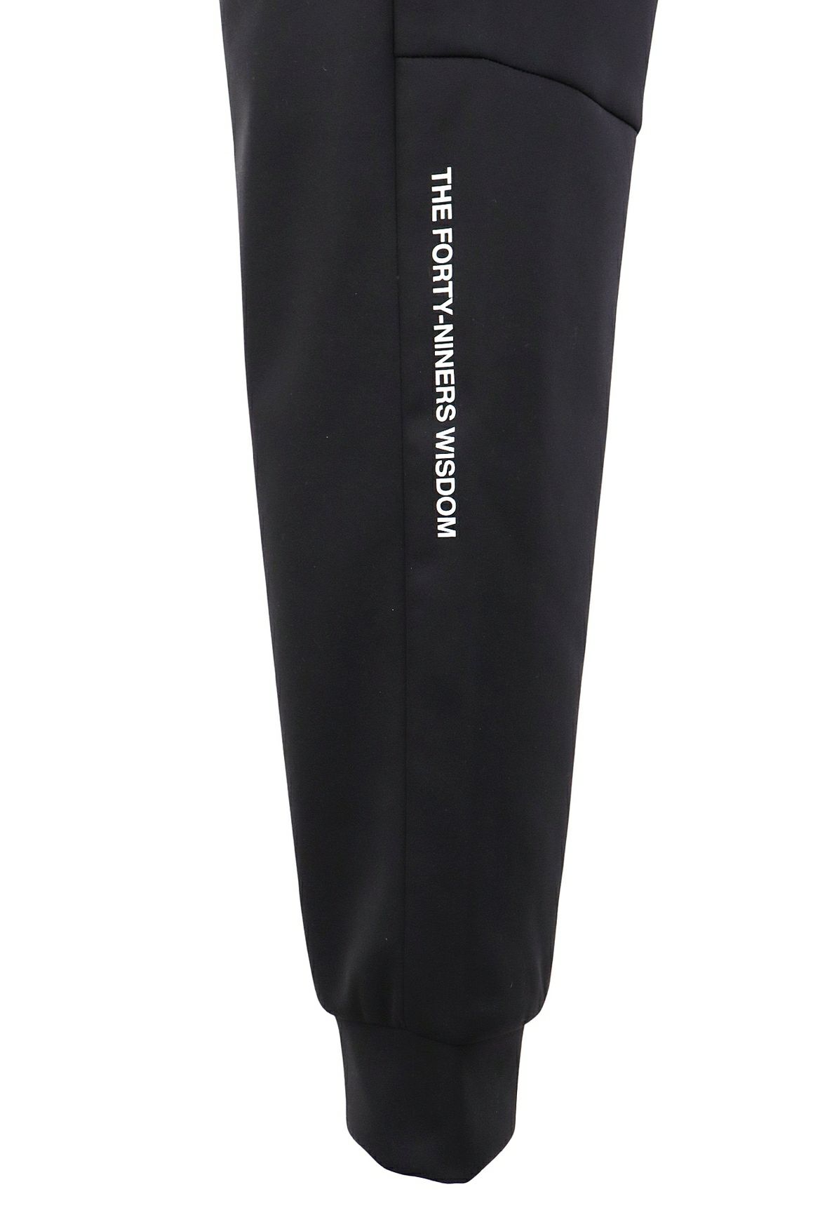 ティーエフダブリューフォーティーナインのパンツ