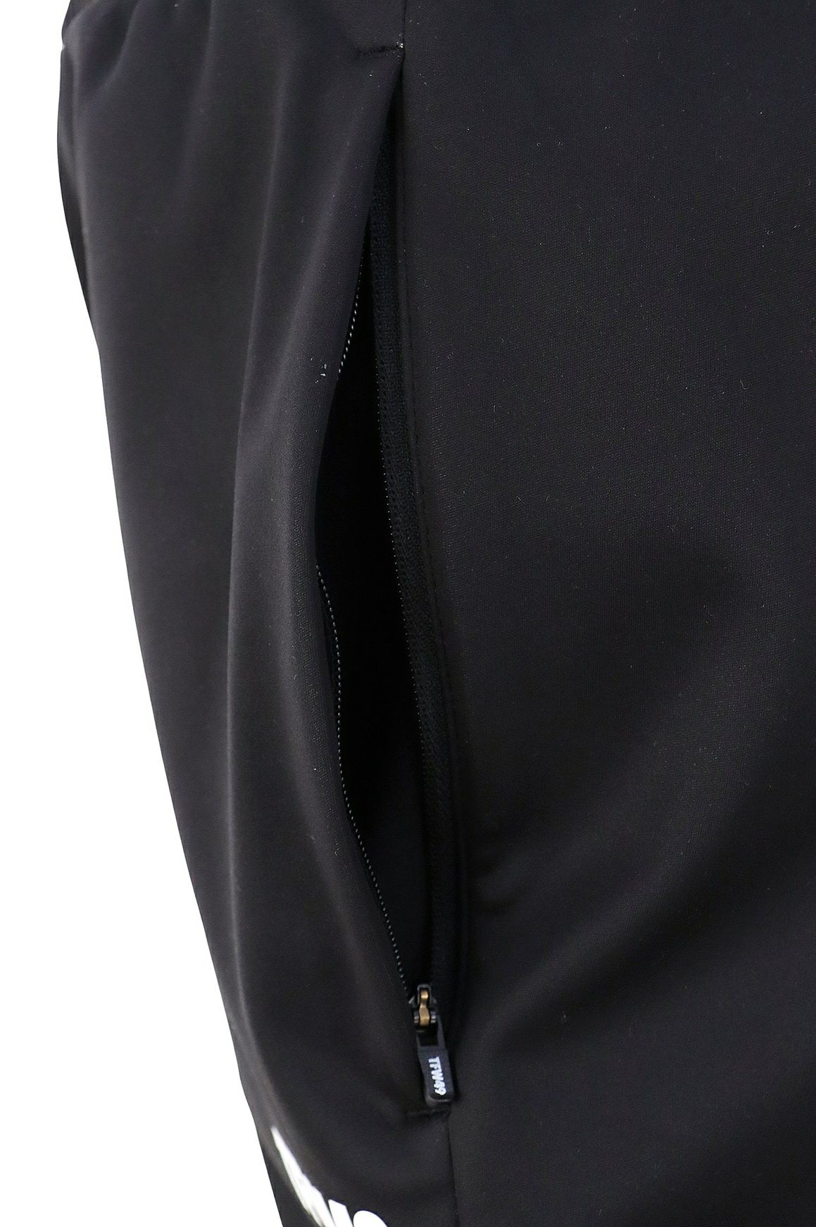 ティーエフダブリューフォーティーナインのパンツ